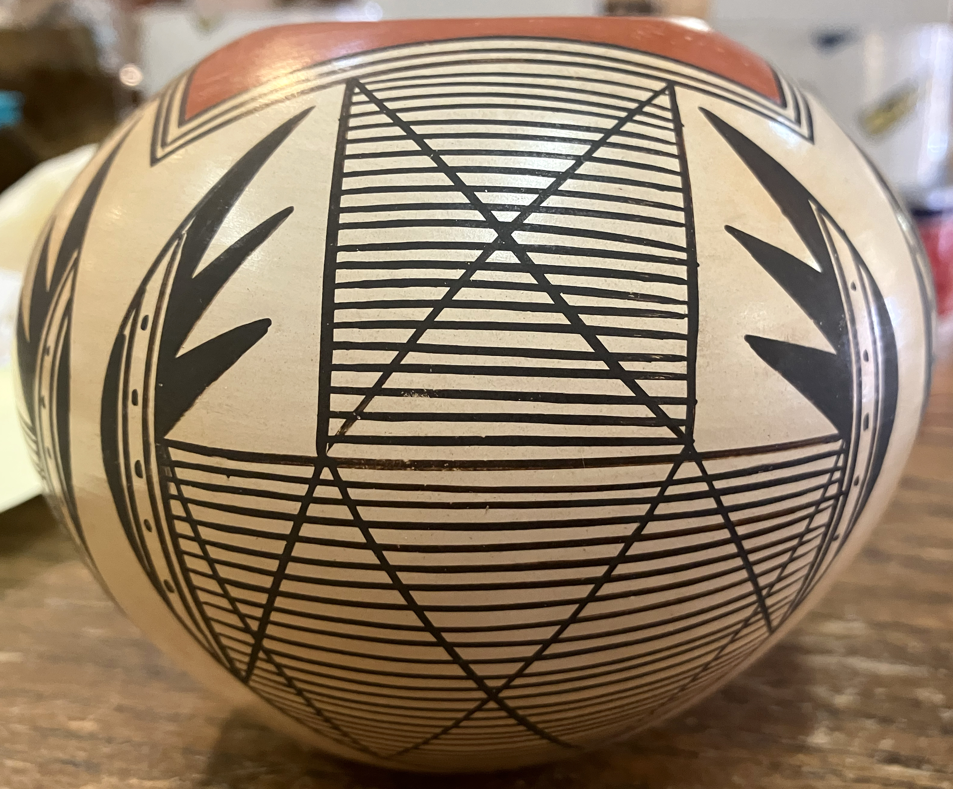 Robert Patricio | Acoma Olla Pot | Penfield Gallery of Indian Arts | Albuquerque, New Mexico